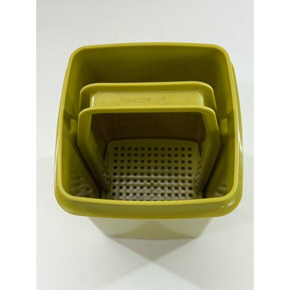 Tupperware Vintage Pickle Keeper Green Complete 3 Piece Set Lid Tray - Picture 3 of 6